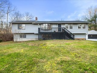 73 Airline Road, Clinton, CT 06413