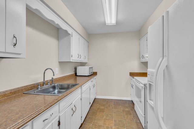 2116 Hobbs Rd Apt N19, Nashville, TN 37215