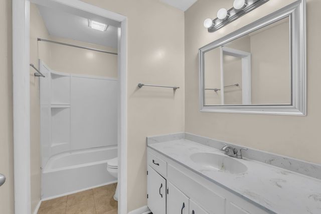 2116 Hobbs Rd Apt N19, Nashville, TN 37215