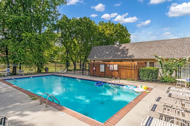 2116 Hobbs Rd Apt N19, Nashville, TN 37215