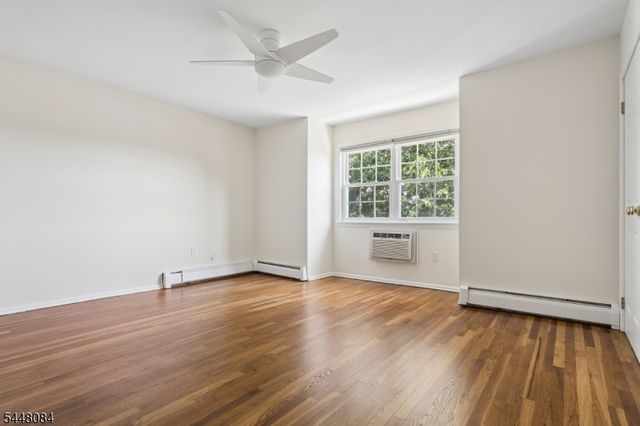 320 South St 16C, Morristown Town, NJ 07960