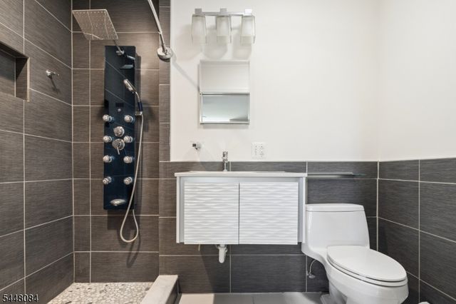 320 South St 16C, Morristown Town, NJ 07960