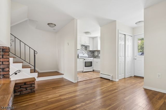 320 South St 16C, Morristown Town, NJ 07960