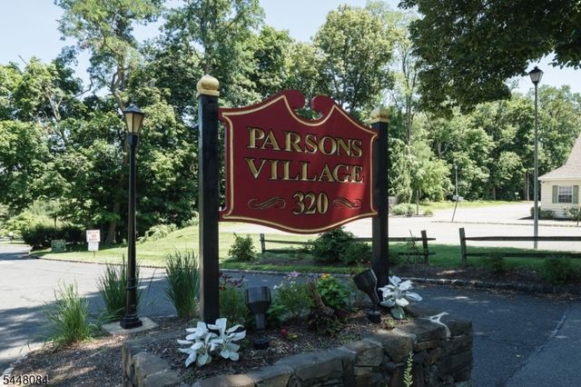 320 South St 16C, Morristown Town, NJ 07960
