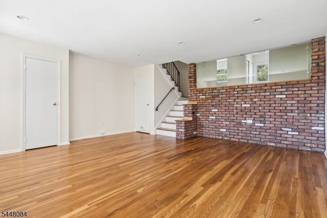 320 South St 16C, Morristown Town, NJ 07960