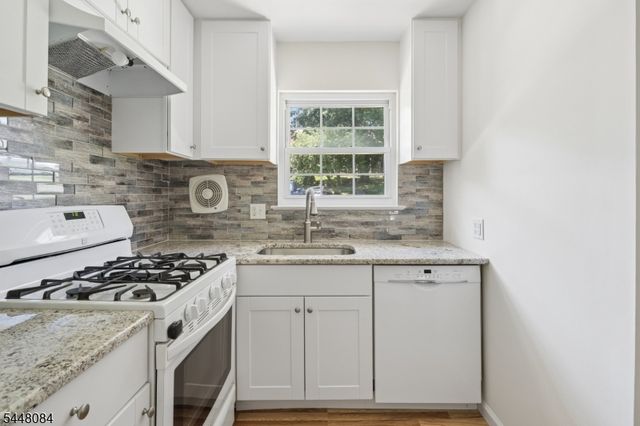320 South St 16C, Morristown Town, NJ 07960