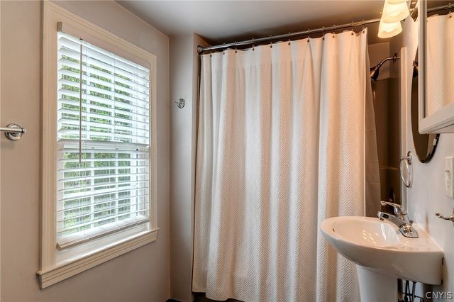 110 Ardmore Road, Geddes, NY 13219