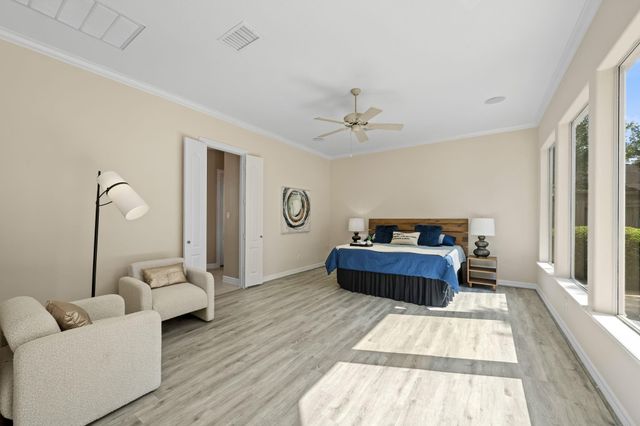 70 Blooming Grove Lane, Houston, TX 77077