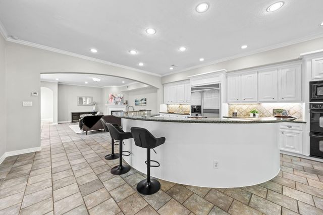 70 Blooming Grove Lane, Houston, TX 77077