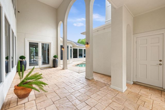 70 Blooming Grove Lane, Houston, TX 77077