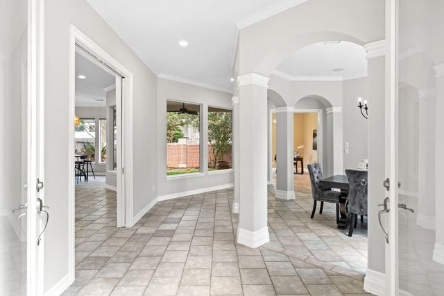 70 Blooming Grove Lane, Houston, TX 77077