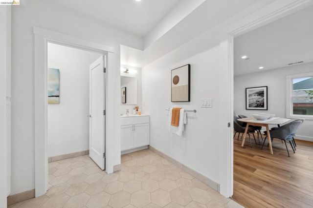 667 & 667A Alcatraz Ave, Oakland, CA 94609