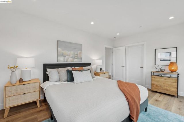 667 & 667A Alcatraz Ave, Oakland, CA 94609