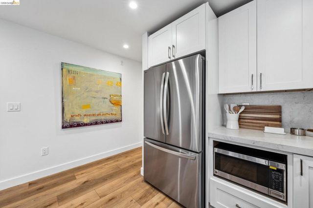 667 & 667A Alcatraz Ave, Oakland, CA 94609