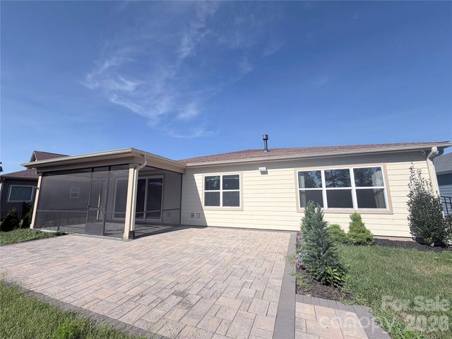 5989 Pier Drive, Denver, NC 28037