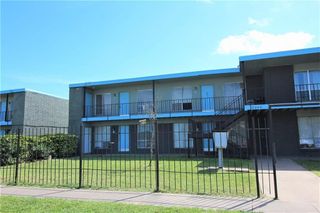 3249 S Staples St 8, Corpus Christi, TX 78411