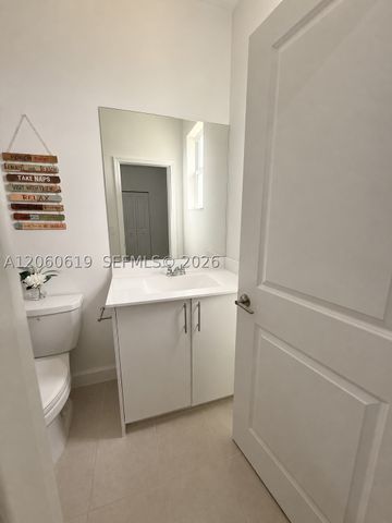 126 SE 11th Ct, Florida City, FL 33034