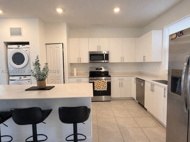 126 SE 11th Ct, Florida City, FL 33034