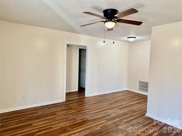 3937 Acron Lane, Maiden, NC 28650