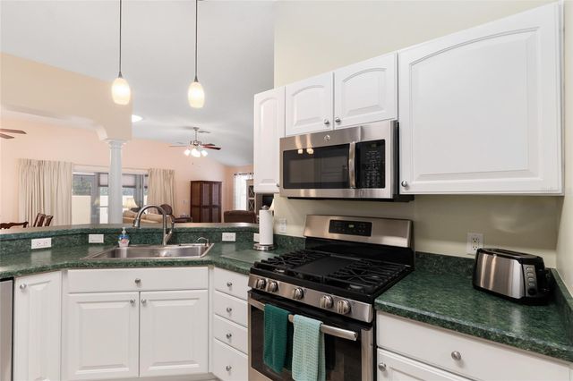 17802 SE 85TH ELLERBE AVENUE, The Villages, FL 32162