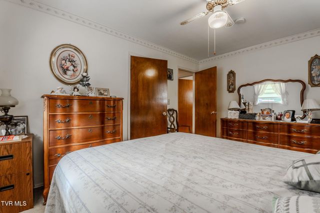 114 Sycamore Drive, Rogersville, TN 37857