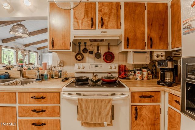 114 Sycamore Drive, Rogersville, TN 37857