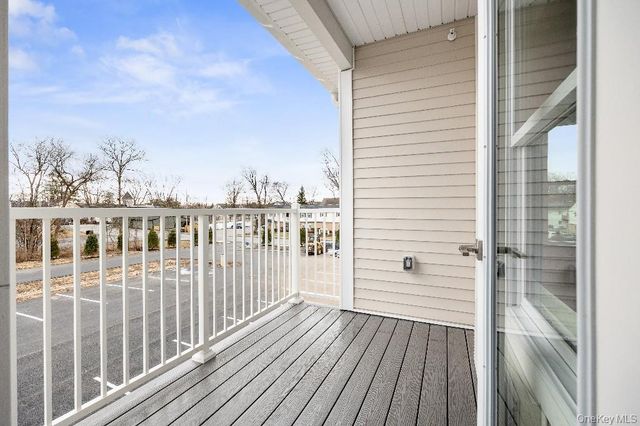 306 Bluestone Court 216, Maybrook, NY 12543