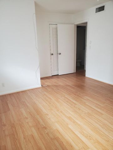 110 Stratford, West Palm Beach, FL 33417