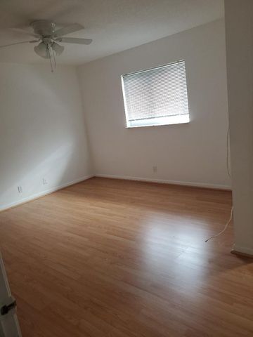 110 Stratford, West Palm Beach, FL 33417