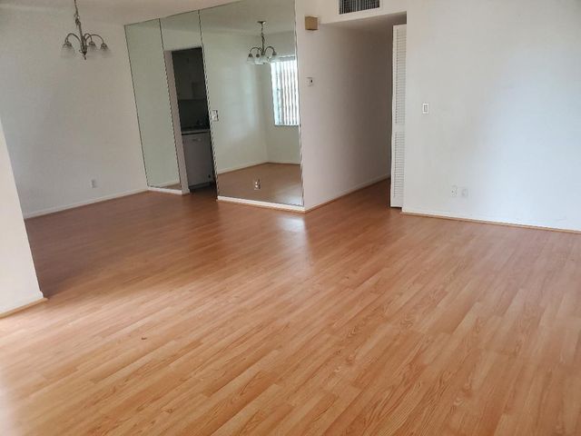 110 Stratford, West Palm Beach, FL 33417