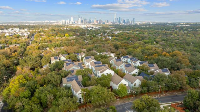 3001 Del Curto RD 10, Austin, TX 78704