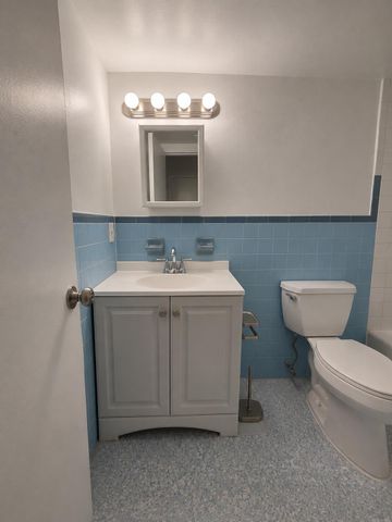 1150 NE 17TH Court 15, Fort Lauderdale, FL 33305