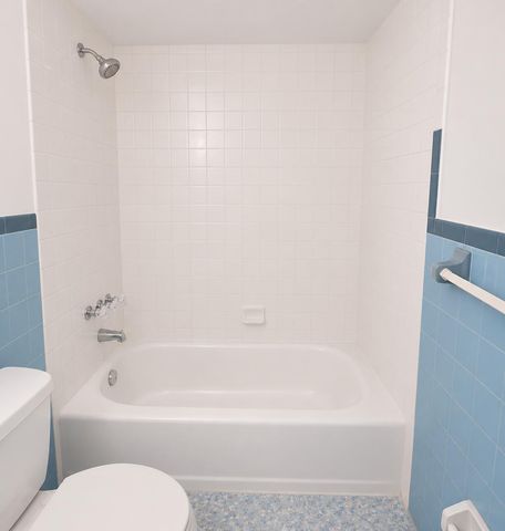 1150 NE 17TH Court 15, Fort Lauderdale, FL 33305