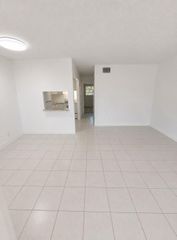1150 NE 17TH Court 15, Fort Lauderdale, FL 33305
