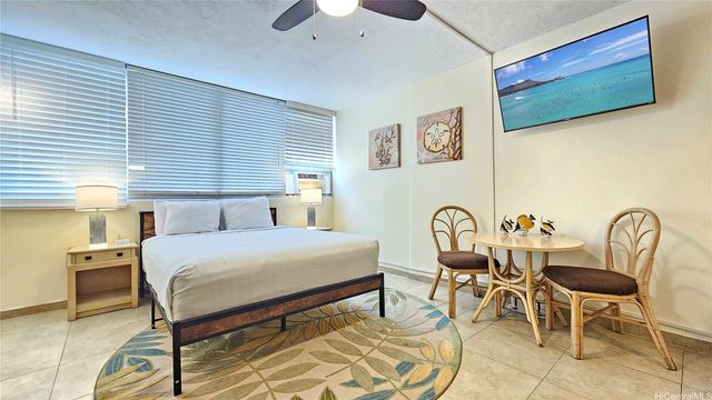 134 Kapahulu Avenue 801, Honolulu, HI 96815