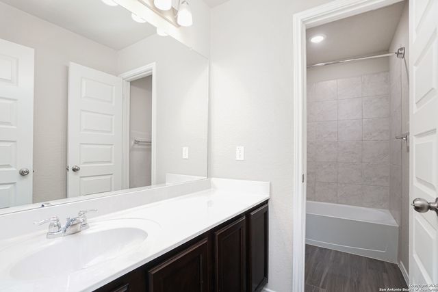 5510 daniel, St Hedwig, TX 78152