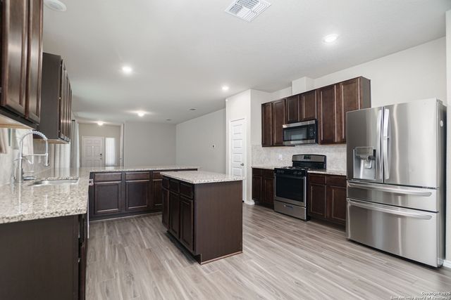 5510 daniel, St Hedwig, TX 78152