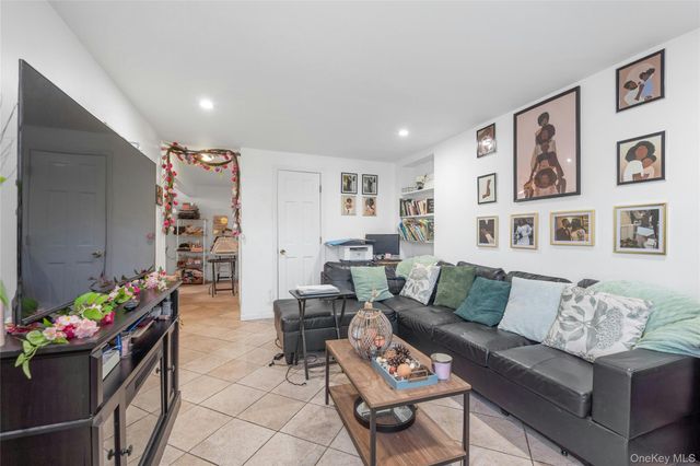 161 S Pearl Street, Pearl River, NY 10965