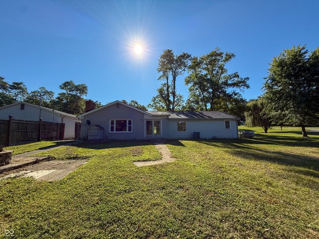 902 E Bunkerhill Road, Mooresville, IN 46158