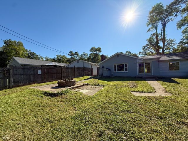 902 E Bunkerhill Road, Mooresville, IN 46158