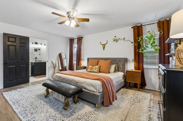 13936 Charcoal Lane, Farmers Branch, TX 75234