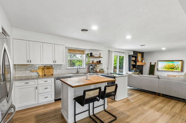 13936 Charcoal Lane, Farmers Branch, TX 75234