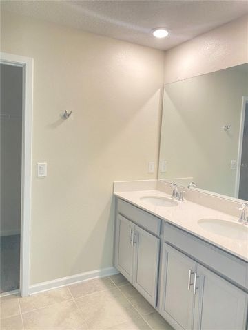 2226 MOUNTAIN PINE STREET, Ocoee, FL 34761