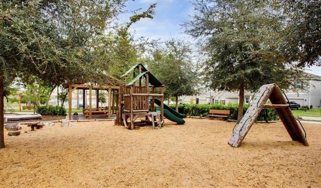 2226 MOUNTAIN PINE STREET, Ocoee, FL 34761