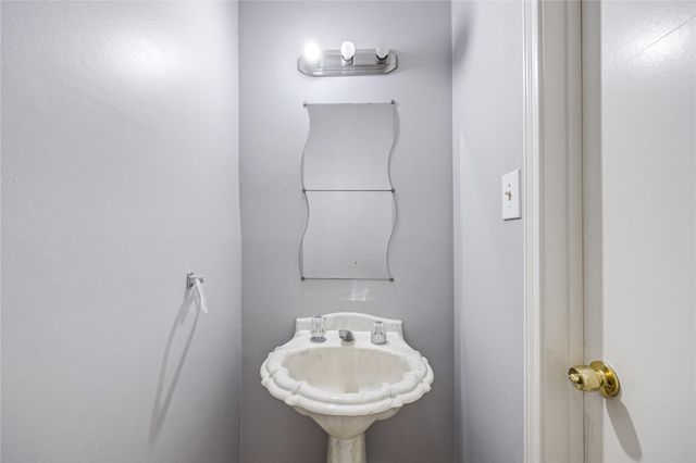 6000 Reims Road 3304, Houston, TX 77036