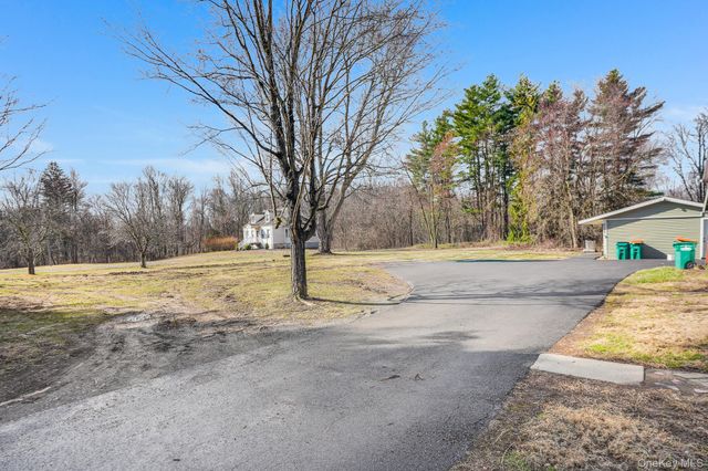 596-598 Freedom Plains Road, Poughkeepsie, NY 12603