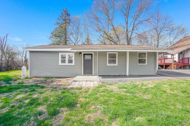 596-598 Freedom Plains Road, Poughkeepsie, NY 12603