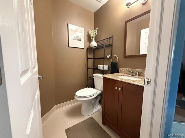 31167 Broderick Drive, New Baltimore, MI 48051