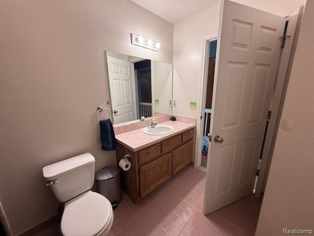 31167 Broderick Drive, New Baltimore, MI 48051