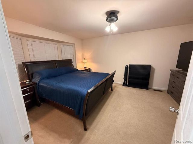 31167 Broderick Drive, New Baltimore, MI 48051